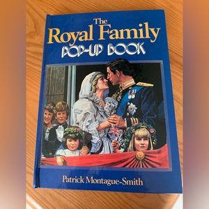 Royal family pop up